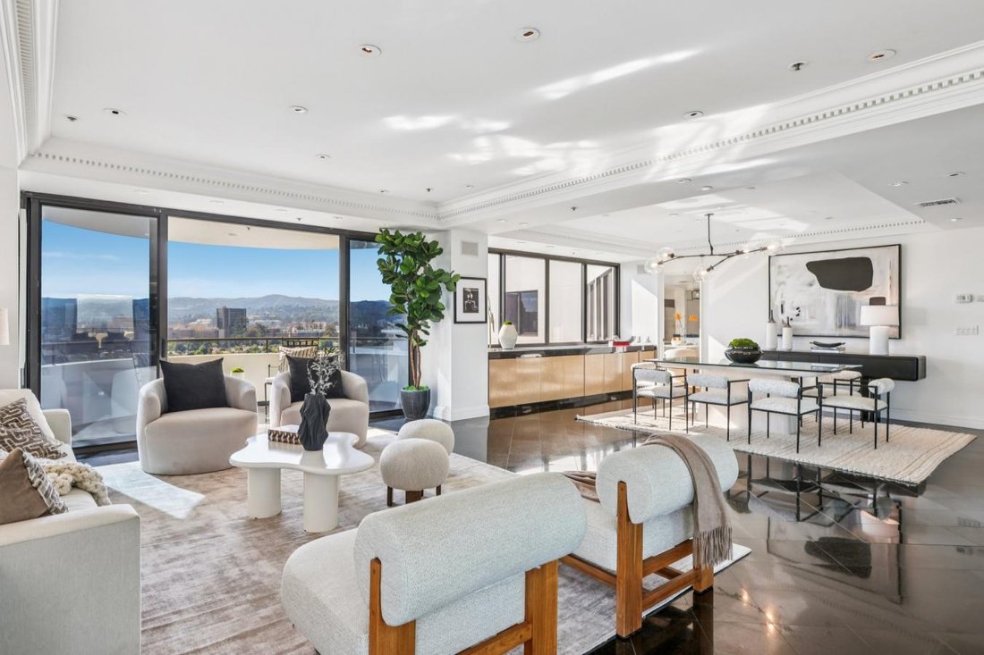 Condo in Los Angeles, California, United States 1 - 16055786