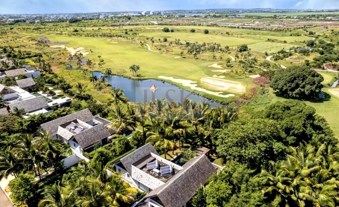 Villa in Grand Baie, Rivière du Rempart District, Mauritius 4 - 16063055