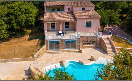 Maison à La Roquebrussanne, Provence-Alpes-Côte d'Azur, France 1