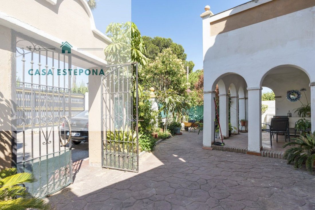 Villa in Estepona, Andalusia, Spain 2 - 16063258