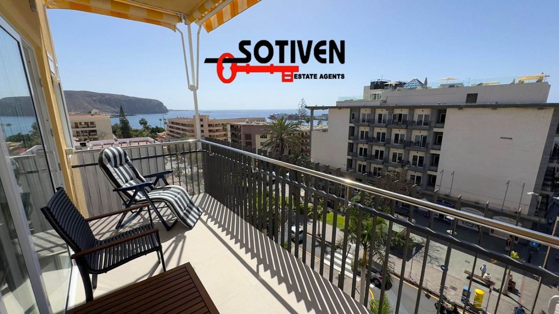 Apartment in Los Cristianos, Canary Islands, Spain 1 - 16063312