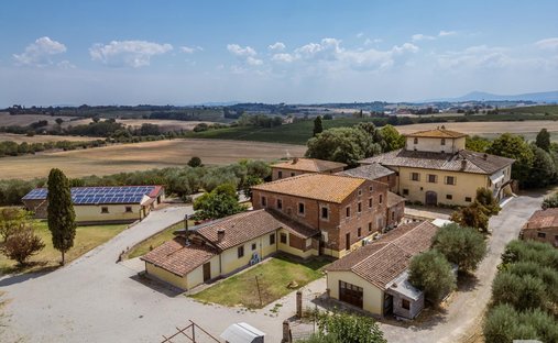Farm Ranch in Center, Cortona, Tuscany 1