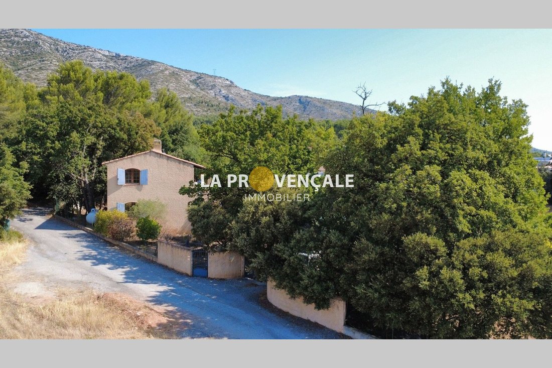 Villa in Puyloubier, Provence-Alpes-Côte d'Azur, France 2 - 16063821