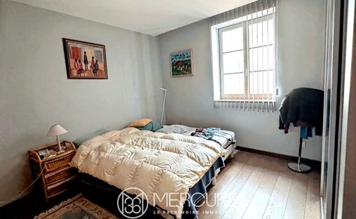 Estate With 18th Century Château, Outbuildings, Swimming Pool, Tennis Court, 10min From Riom Center