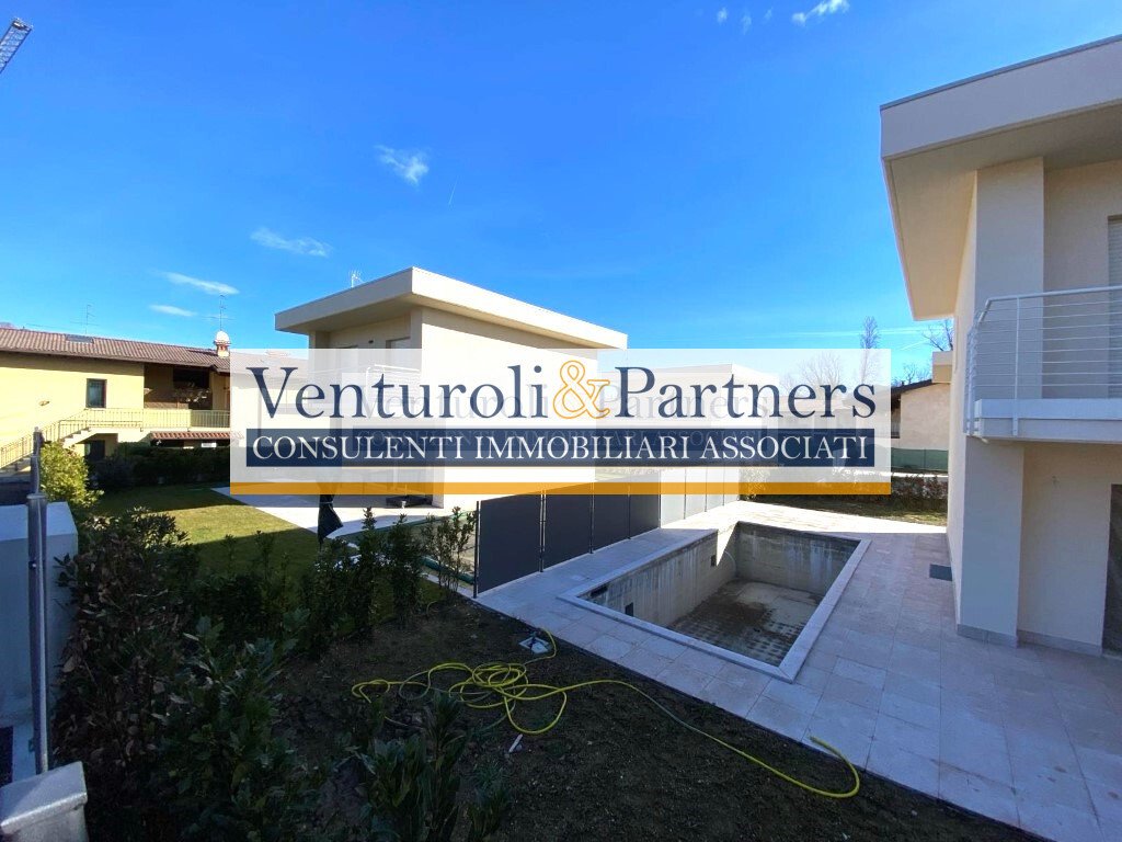 Villa in Manerba del Garda, Lombardy, Italy 5 - 12687414