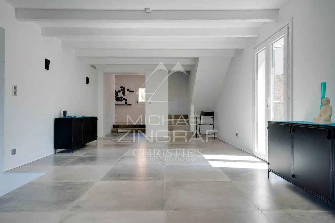 Villa in Est Reganat Destral, Carry-le-Rouet, France 4 - 16063525
