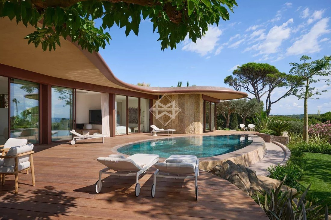 Villa in Ramatuelle, Provence-Alpes-Côte d'Azur, France 4 - 16063828
