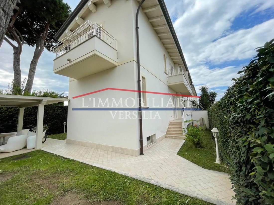 Country House in Cinquale, Montignoso, Tuscany 3 - 16064924
