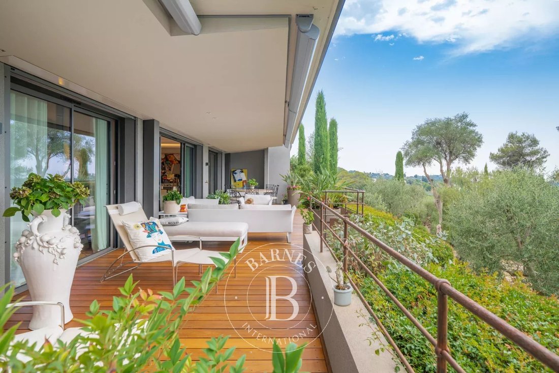 Apartment in Saint-Paul-de-Vence, Provence-Alpes-Côte d'Azur, France 2 - 16063532
