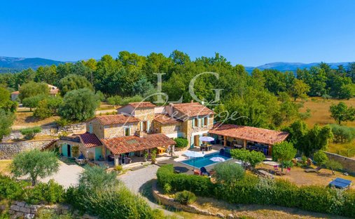 Casa de Campo en Montauroux, Provenza-Alpes-Costa Azul, Francia 1
