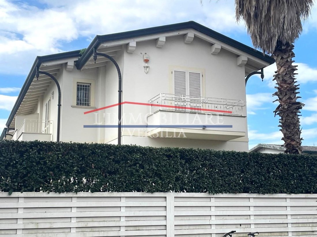 Country House in Cinquale, Montignoso, Tuscany 2 - 16064924