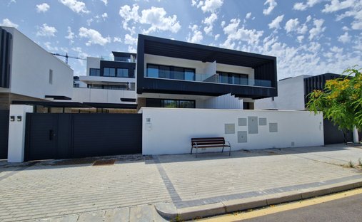 Residenza a Atalaya Isdabe, Estepona, Andalusia 1