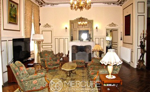 Castle for Sale in La Roche-Posay, Nouvelle-Aquitaine, France