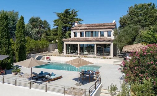 House in La Maure-Super Cannes, Vallauris, France 1