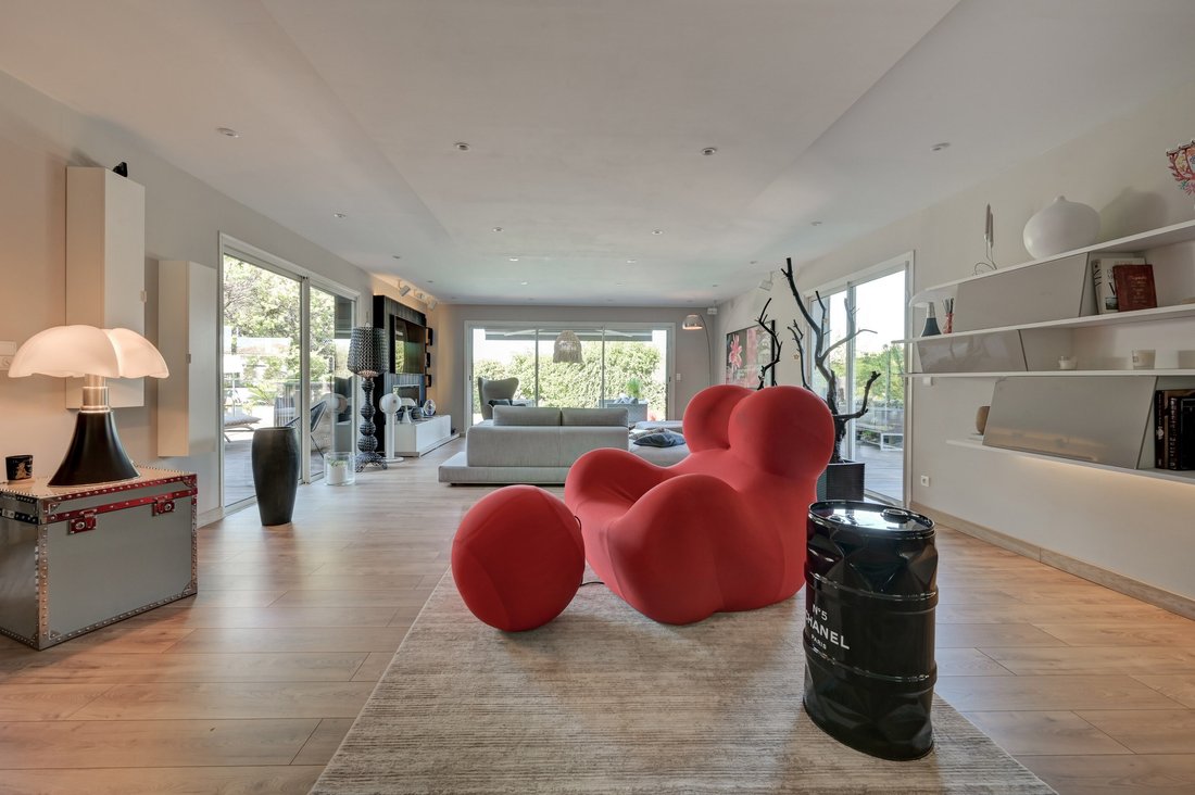 House in Plateau de Puyricard-La Trévaresse, Aix-en-Provence, France 4 - 16064694