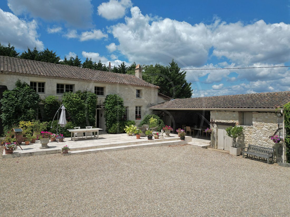 House in Duras, Nouvelle-Aquitaine, France 1 - 16064813