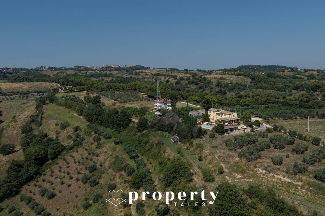 Villa in Ripatransone, Marche, Italy 4 - 15229858