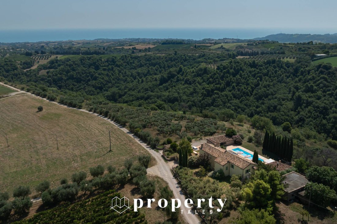 Villa in Ripatransone, Marche, Italy 5 - 15229858