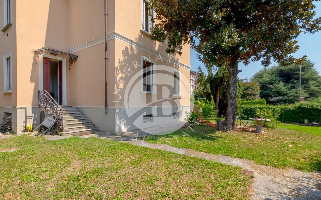 Villa in Erba, Lombardy, Italy 4 - 16063766