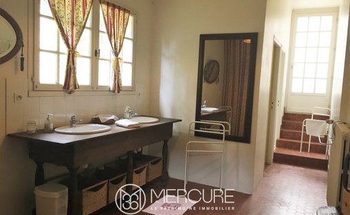 South Vendee 14th And 15th Century Chateau 10 Hectare Parkland