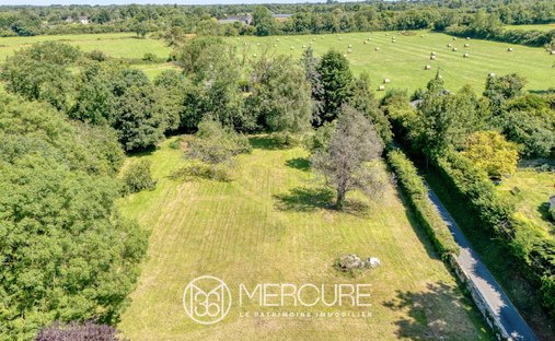 Near Bayeux Elegant XVII Ith Century Castle With 60 Ha Park