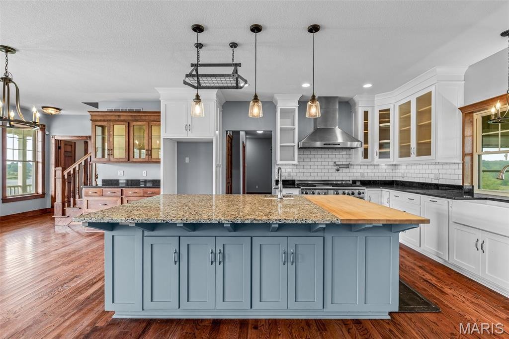 Farm Ranch in Fayette, Missouri, United States 4 - 16064637