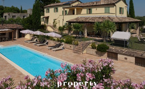Villa in Ripatransone, Marken, Italien 1
