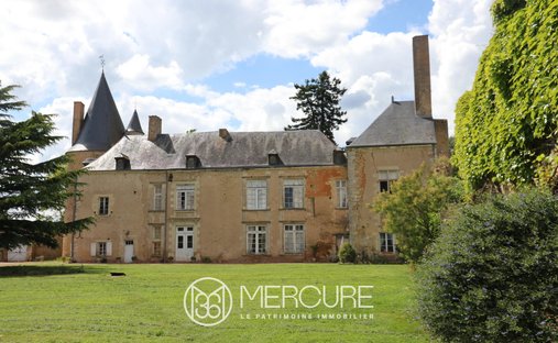 Chateau Château In Deux Sèvres