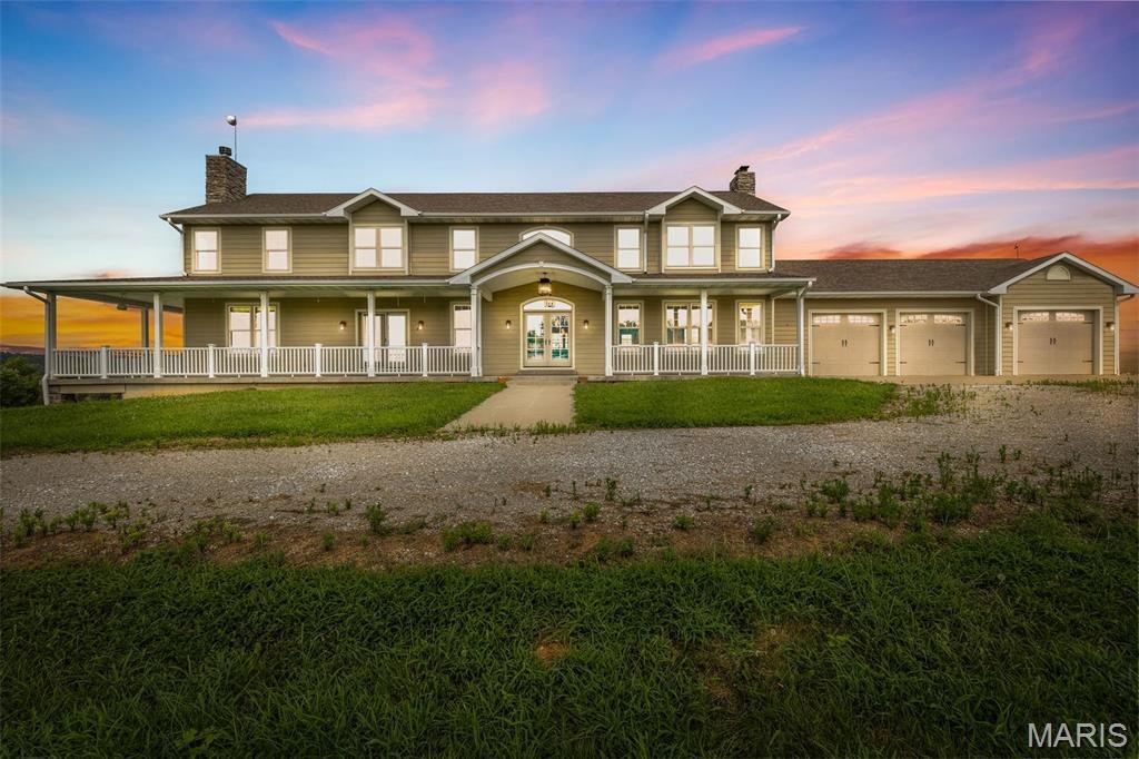 Farm Ranch in Fayette, Missouri, United States 1 - 16064637