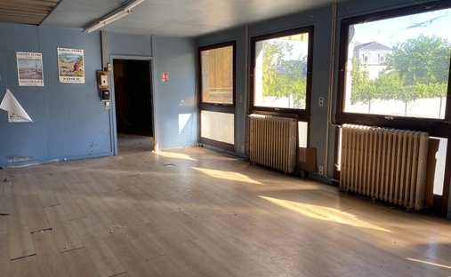 Sale Of A Castle In Guingamp, 693m² 26 Rooms €1,659,000 Côtes D'armor