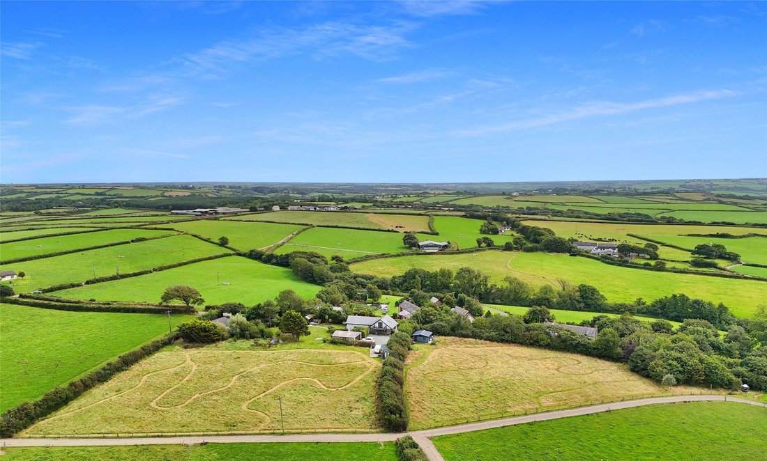 House in Cornwall, England 1 - 16064959