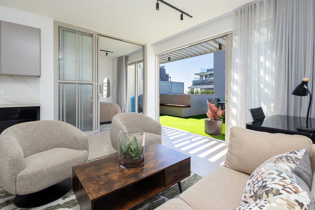 Apartment in Green Point, Atlantic Seaboard, Cape Town 4 - 16064104