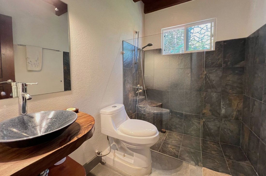 Villa in Las Delicias, Puntarenas Province, Costa Rica 3 - 16064488