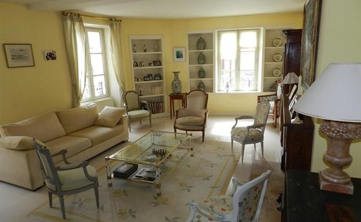 House in Bailly, Ile-de-France, France 1