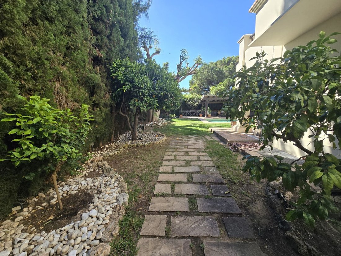 Villa in Sierra Blanca, Marbella, Spain 4 - 16065745