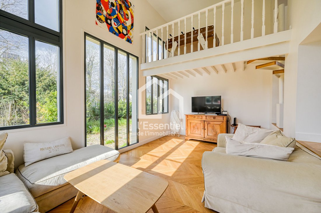 House in Napoleon, Maisons-Laffitte, France 5 - 16067122