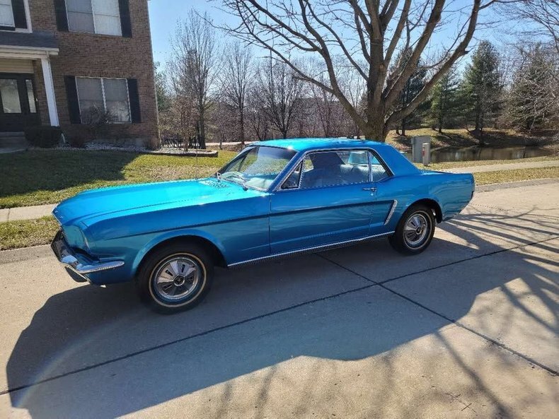 Coupe in Glendale, United States 3 - 16066199