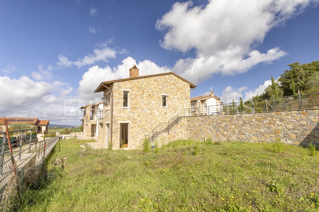Villa in San Casciano dei Bagni, Tuscany, Italy 2 - 14940213