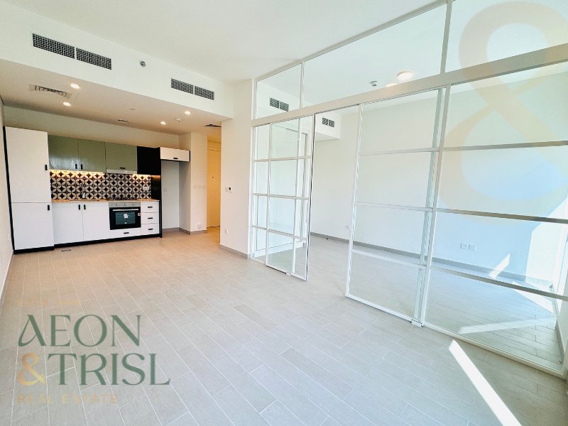Apartment in Naif, Dubai, United Arab Emirates 1 - 16069594