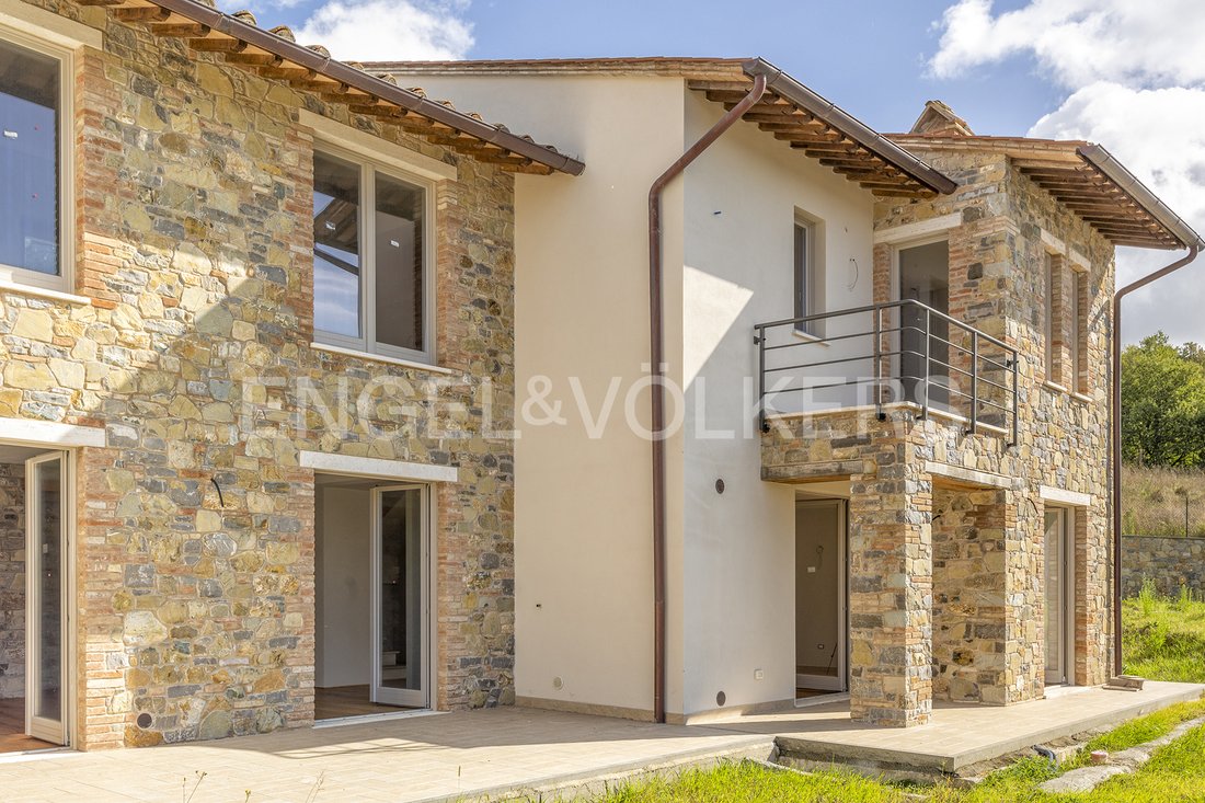 Villa in San Casciano dei Bagni, Tuscany, Italy 1 - 14940213