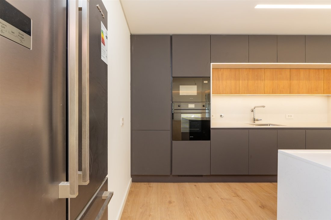 Apartment in Parede, Lisbon, Portugal 2 - 16070456