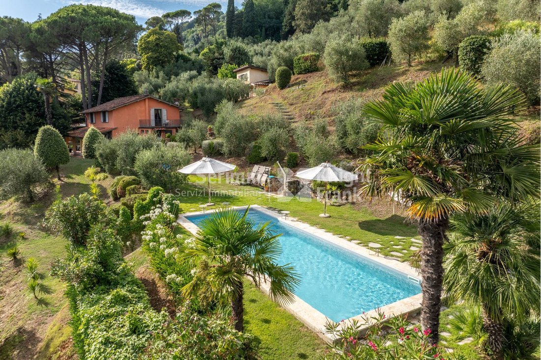 Country House in Pieve di Brancoli, Lucca, Tuscany 2 - 13236581