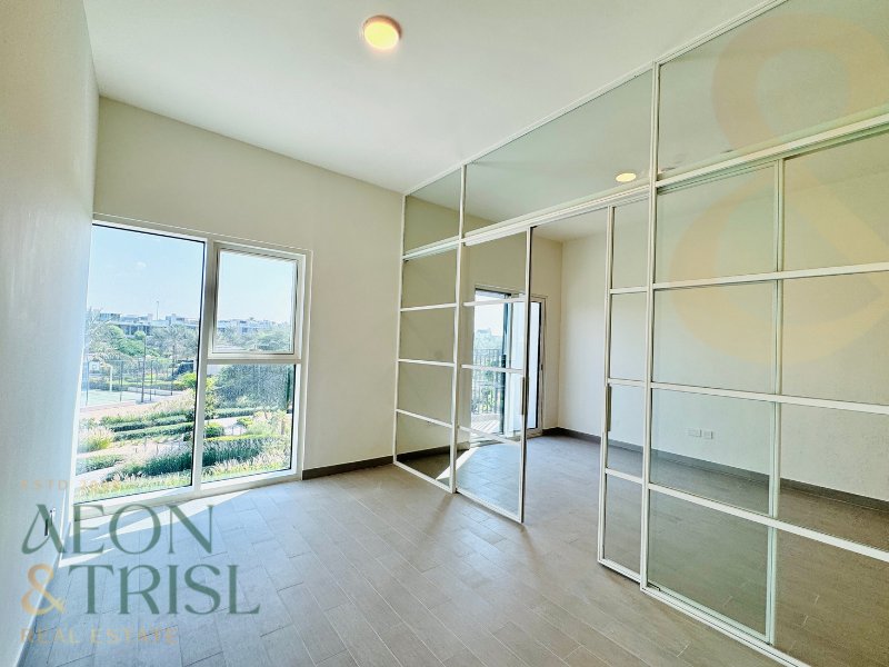 Apartment in Naif, Dubai, United Arab Emirates 4 - 16069594