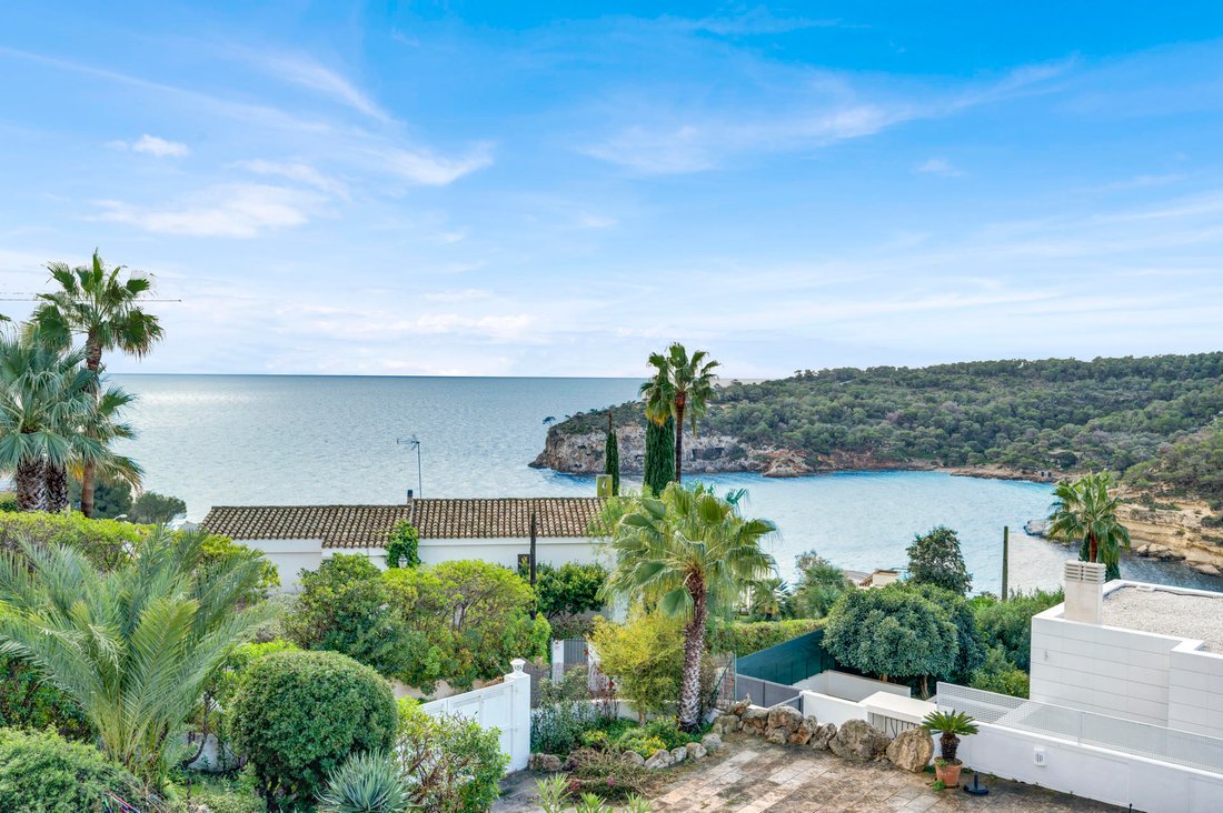 Villa in Sol de Mallorca, Calvia, Balearic Islands 1 - 15036439