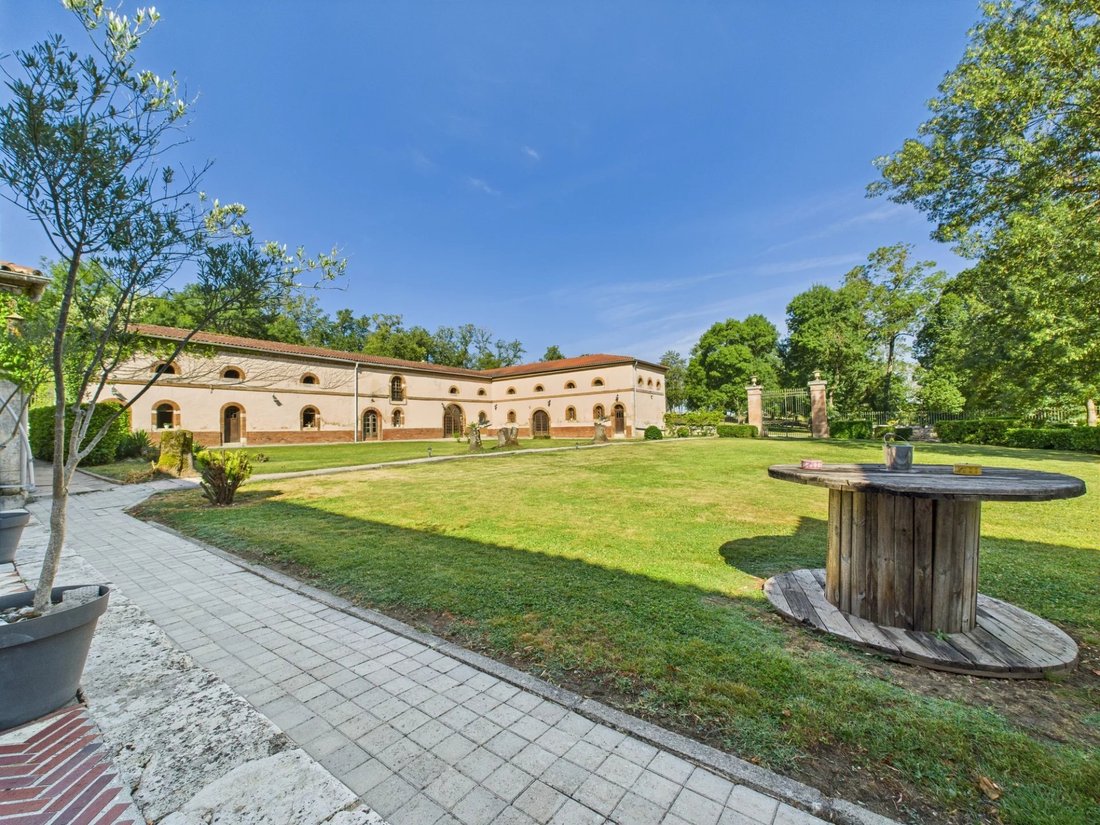 House in Gimat, Occitania, France 2 - 16070580