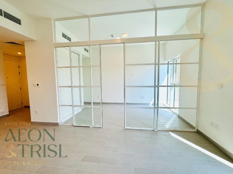 Apartment in Naif, Dubai, United Arab Emirates 3 - 16069594