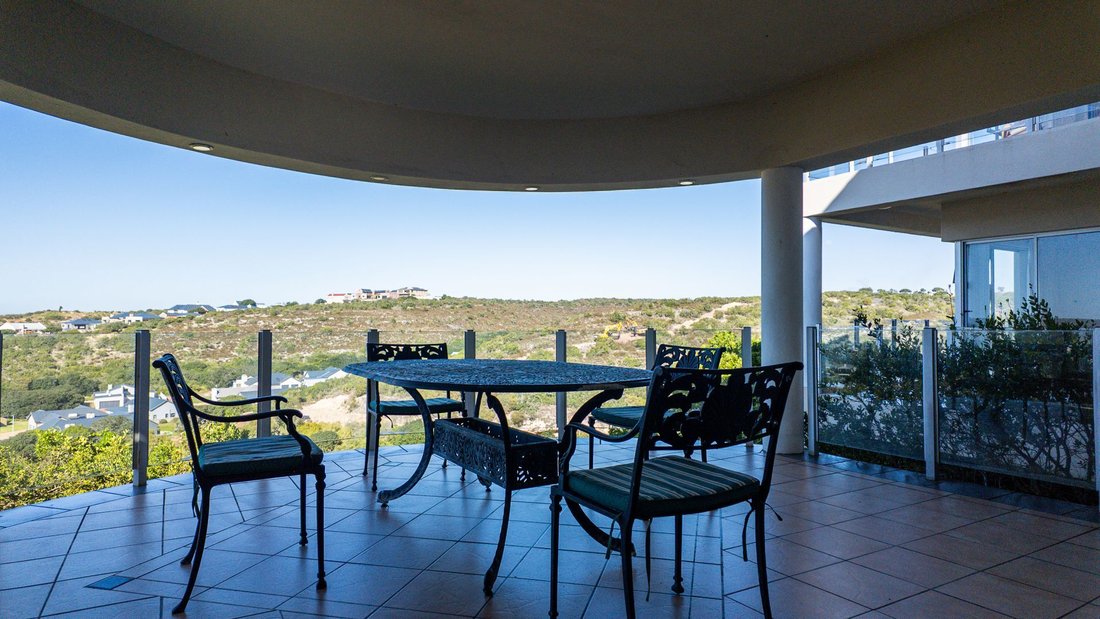 House in Still Bay, Western Cape, South Africa 5 - 16069929