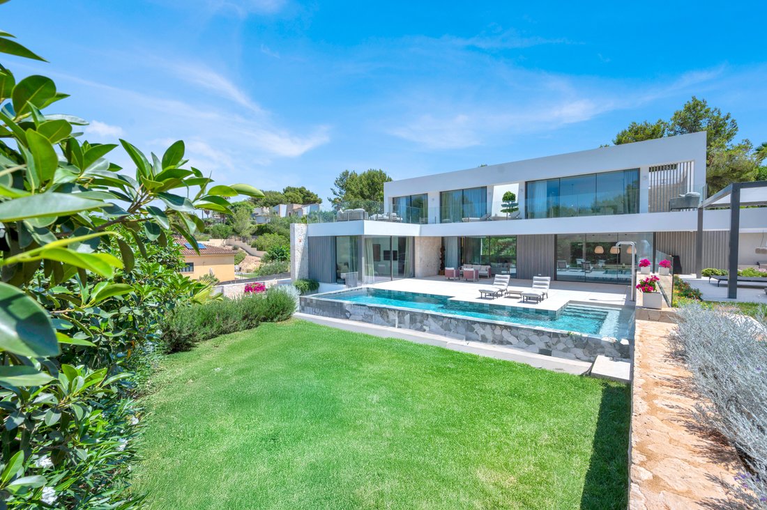 Villa in Calvia, Balearic Islands, Spain 1 - 16069096