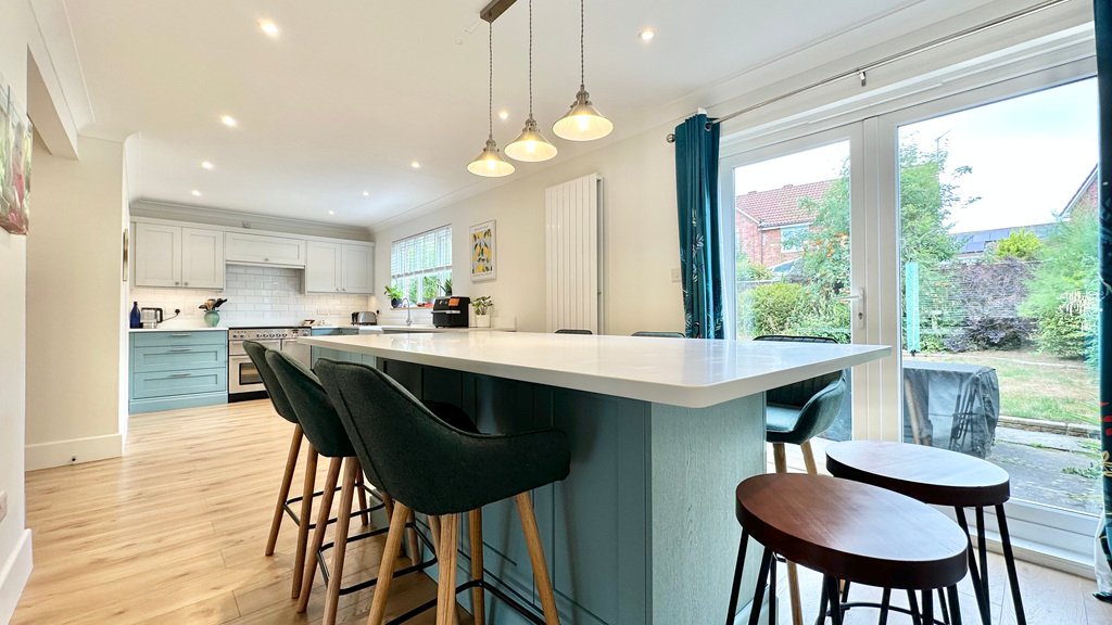 House in Wellington, England 5 - 16070788