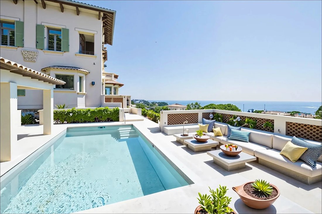 Villa in Les Issambres, Roquebrune-sur-Argens, France 2 - 16069347